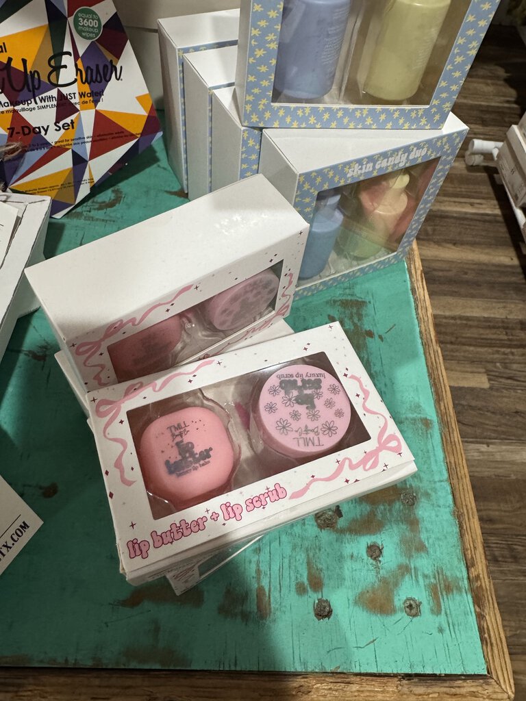 Lip Butter + Lip Scrub Duo Set