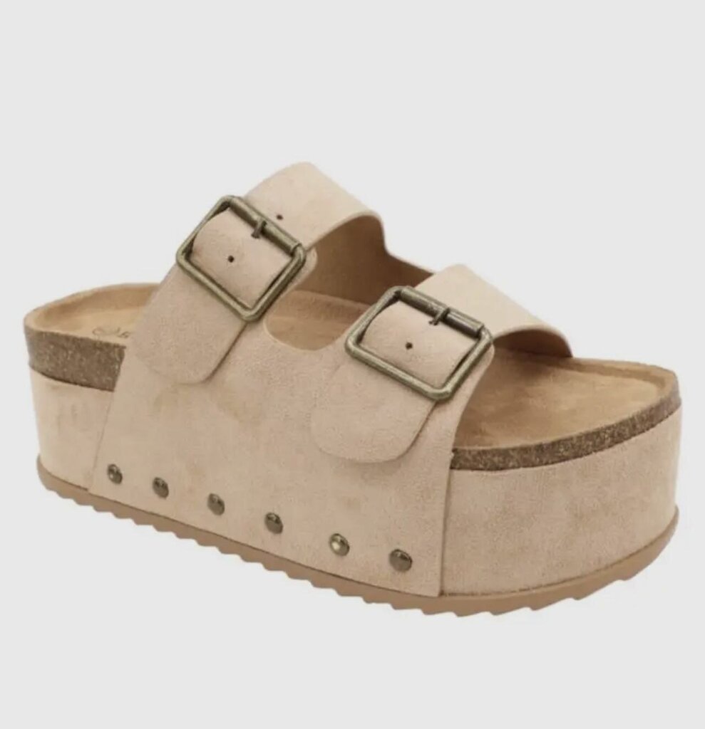 Platform Sandal w/Buckle
