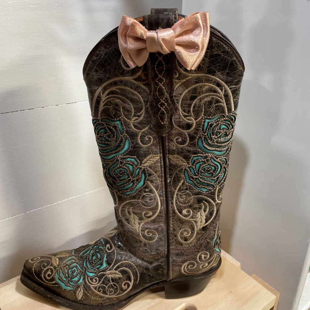 Boot Bows