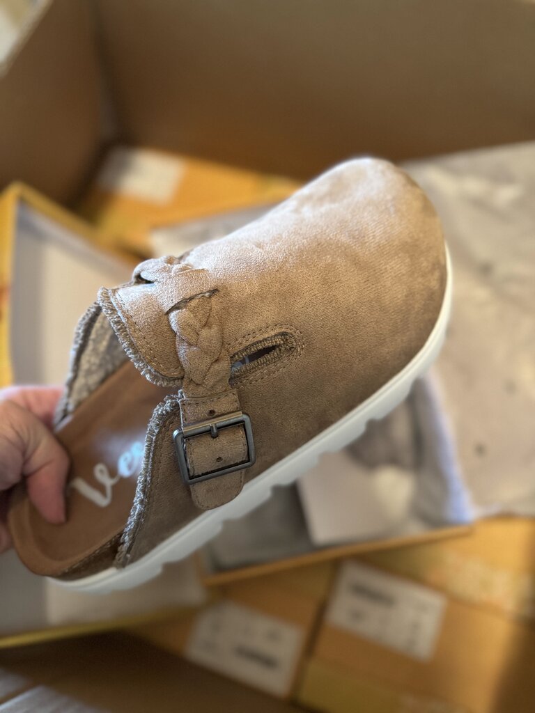 Canyon Stroll Mule - 9