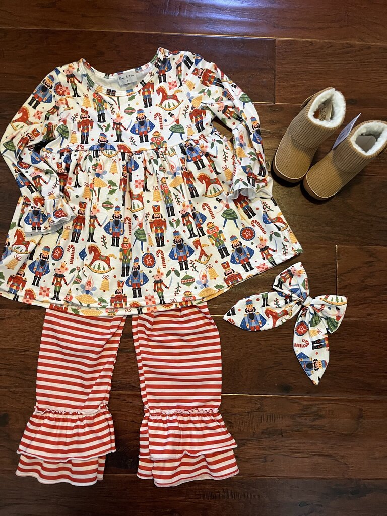 RED NUTCRACKER SET-5