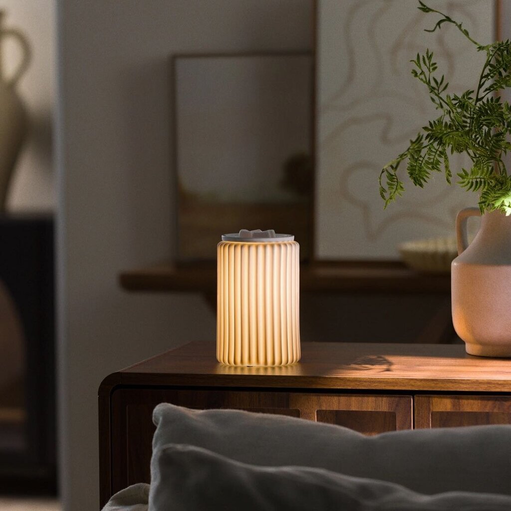 Wax Warmer: Fluted Glow