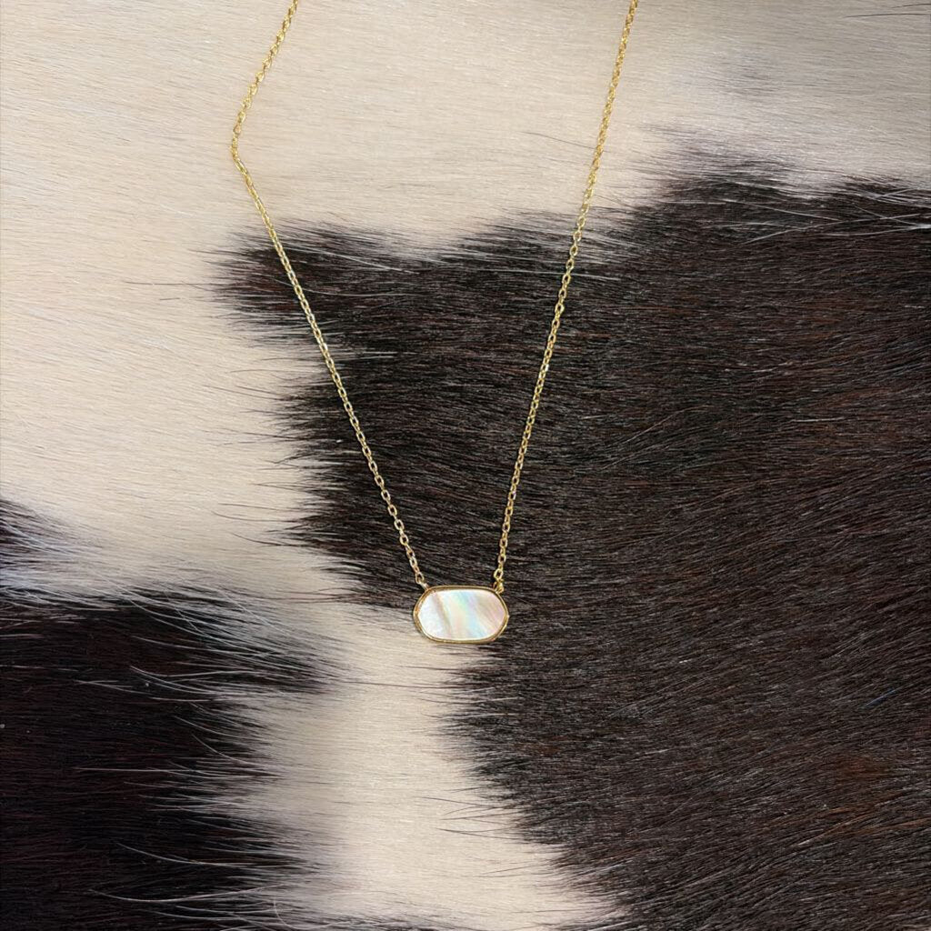 Pearl Oval Necklace