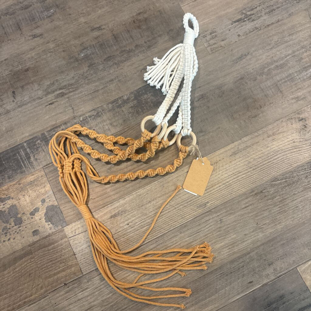 Macrame Plant Hanger - Gold