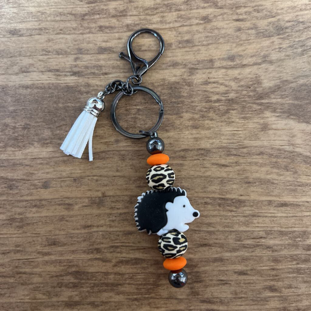 Bar Keychains Black & White Pine