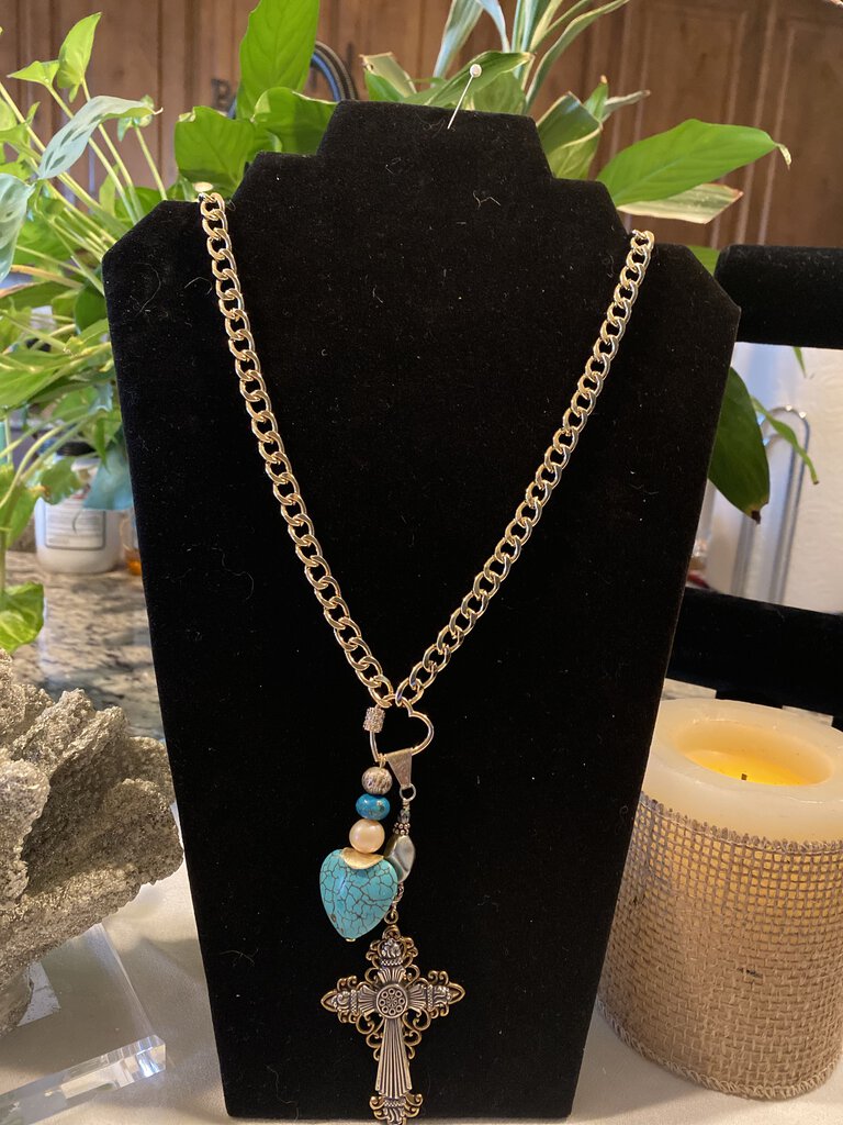 LB-276 Gold Chain w/Turquoise Heart & Cross