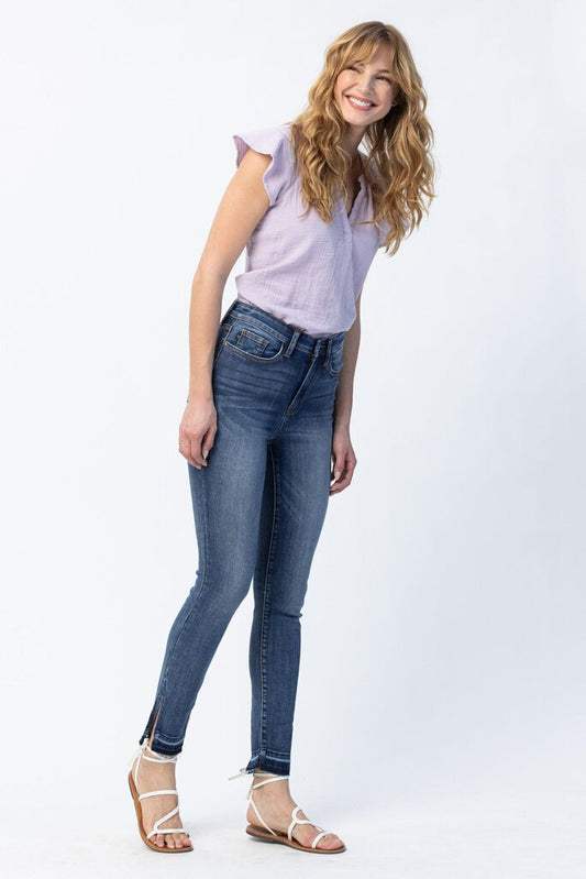 Judy Blue - Skinny Jeans with Released Hem & Side Slit