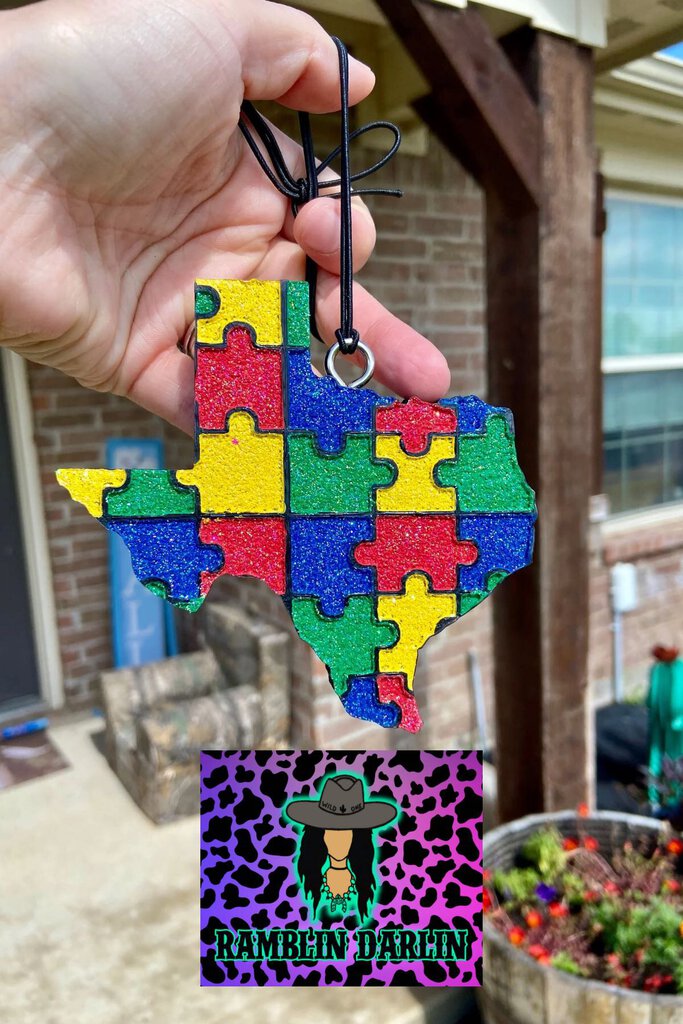 Puzzle Piece Texas Freshie in Leather Scent