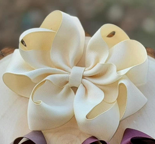 Cream Octo bow