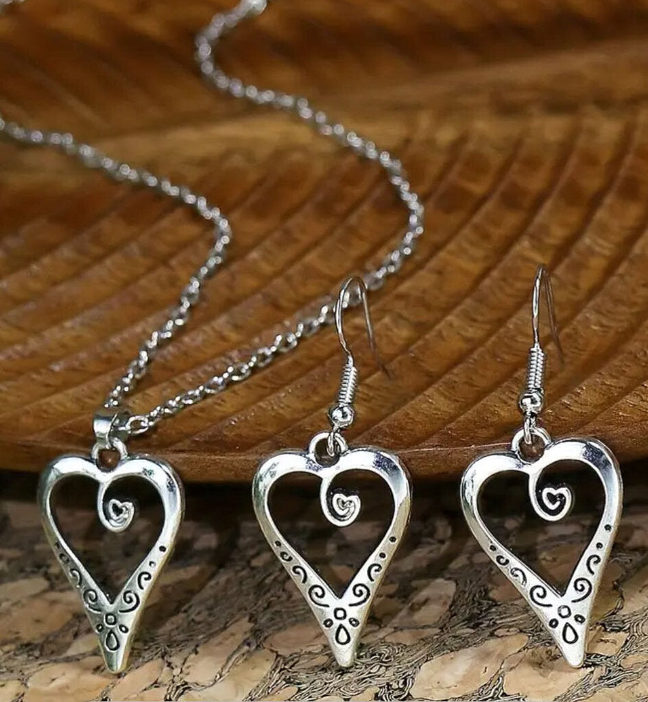 Set, Earrings/Necklace Silver Hearts