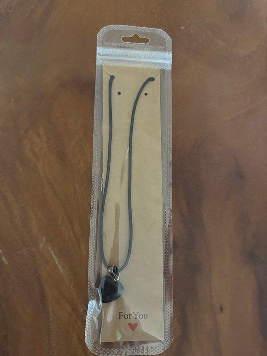 Necklace, crystal Heart Black