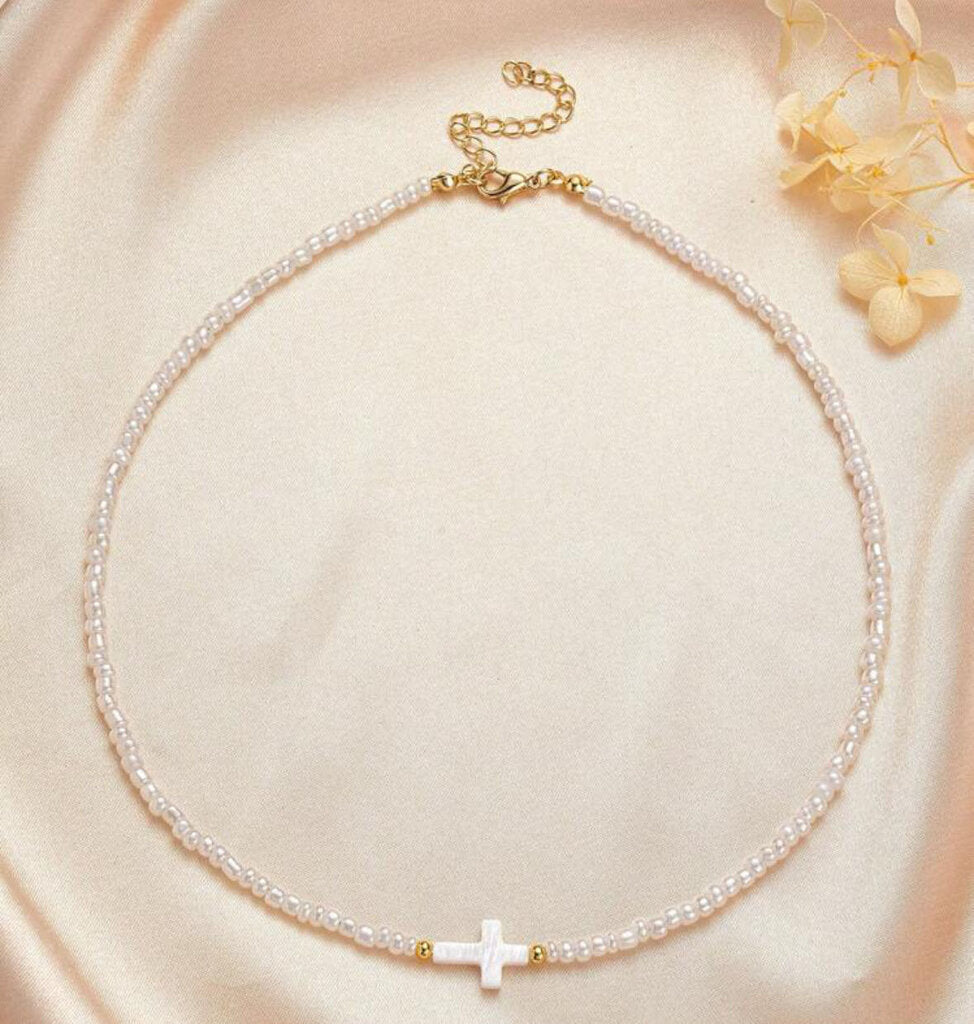 Choker, Shell w/Sideways Cross White