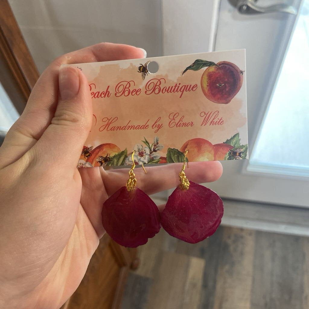 Rose Petal w/ 24k hook