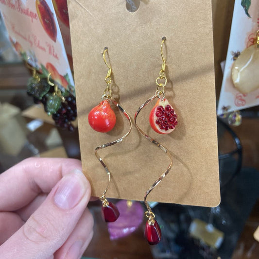 Pomagranate Spiral on 24k plated hook