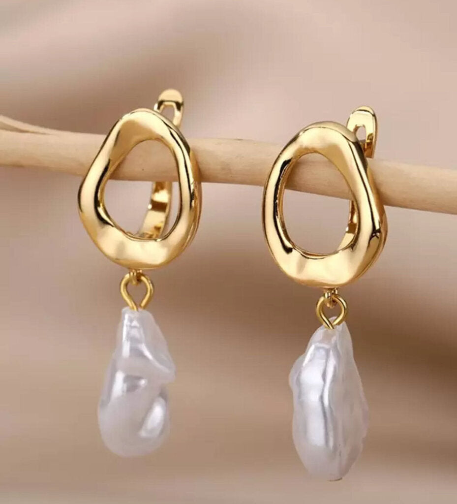 Earrings, Baroque Pearl