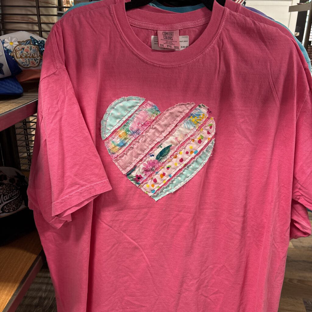 Pink comfort color Raggedy Heart shirt 2xl