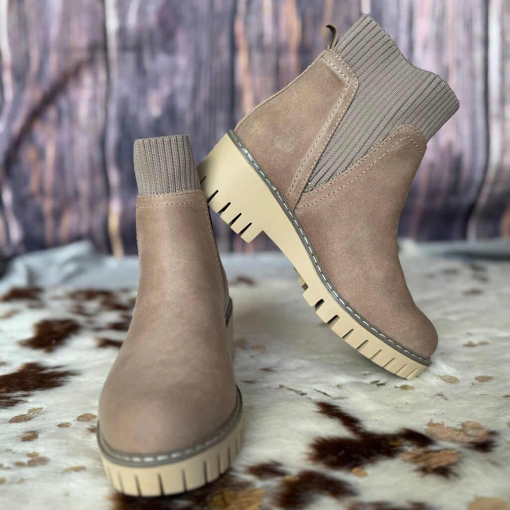 Magnolia Belle Boot 8.5