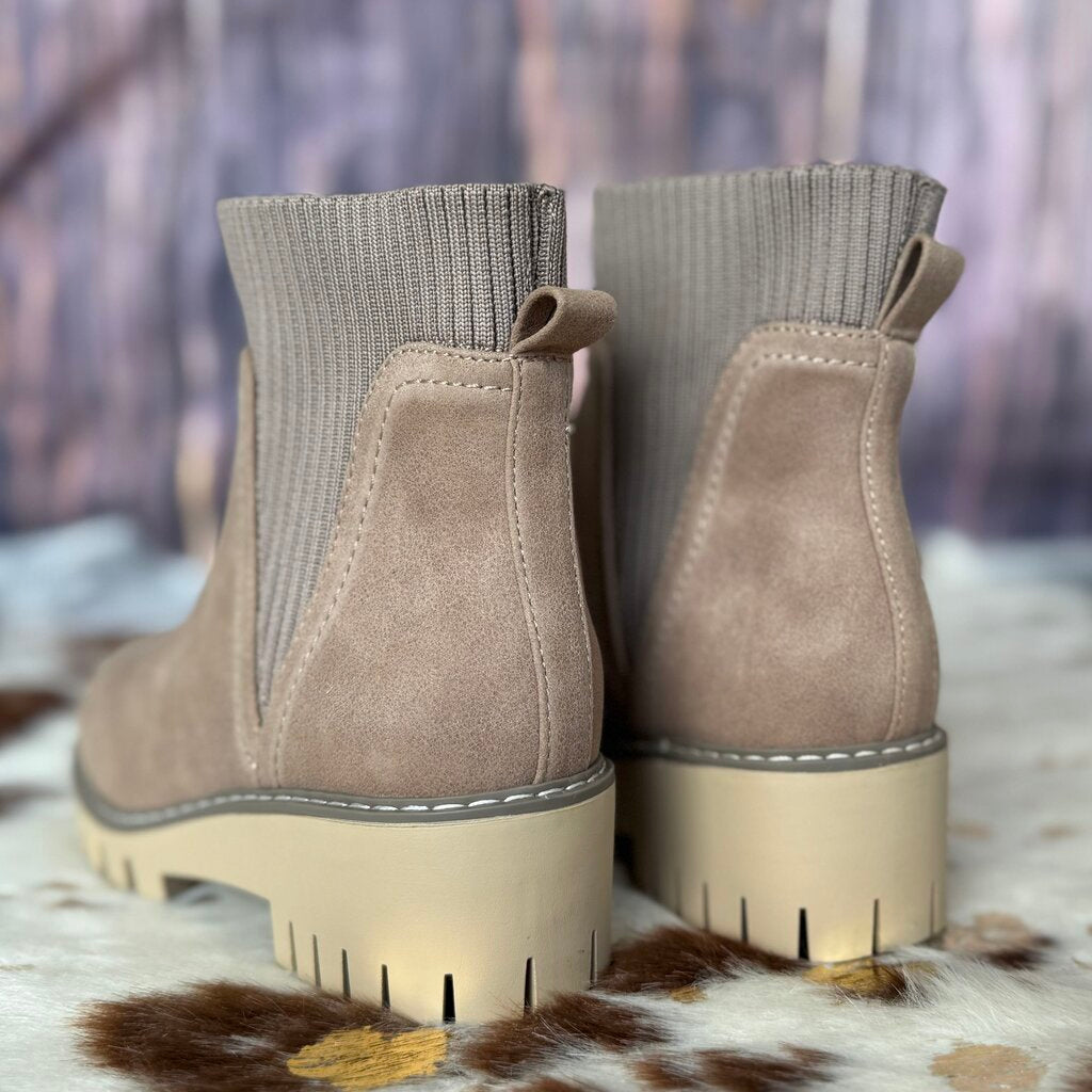 Magnolia Belle Boot 11