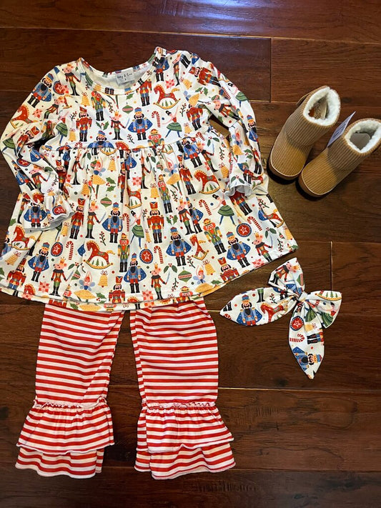 RED NUTCRACKER SET-6