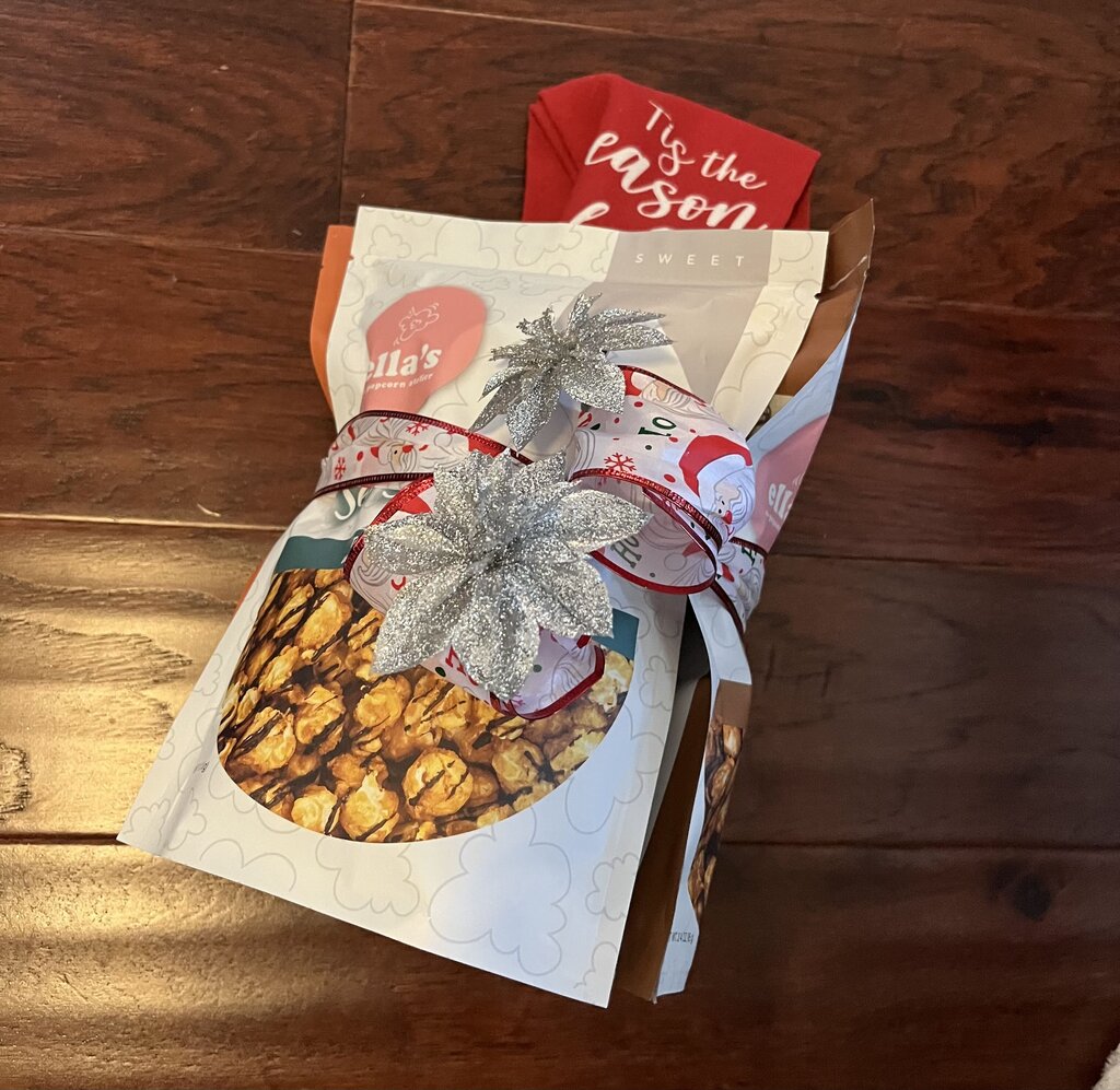 GIFT-(3) POPCORN+CUPTOWEL