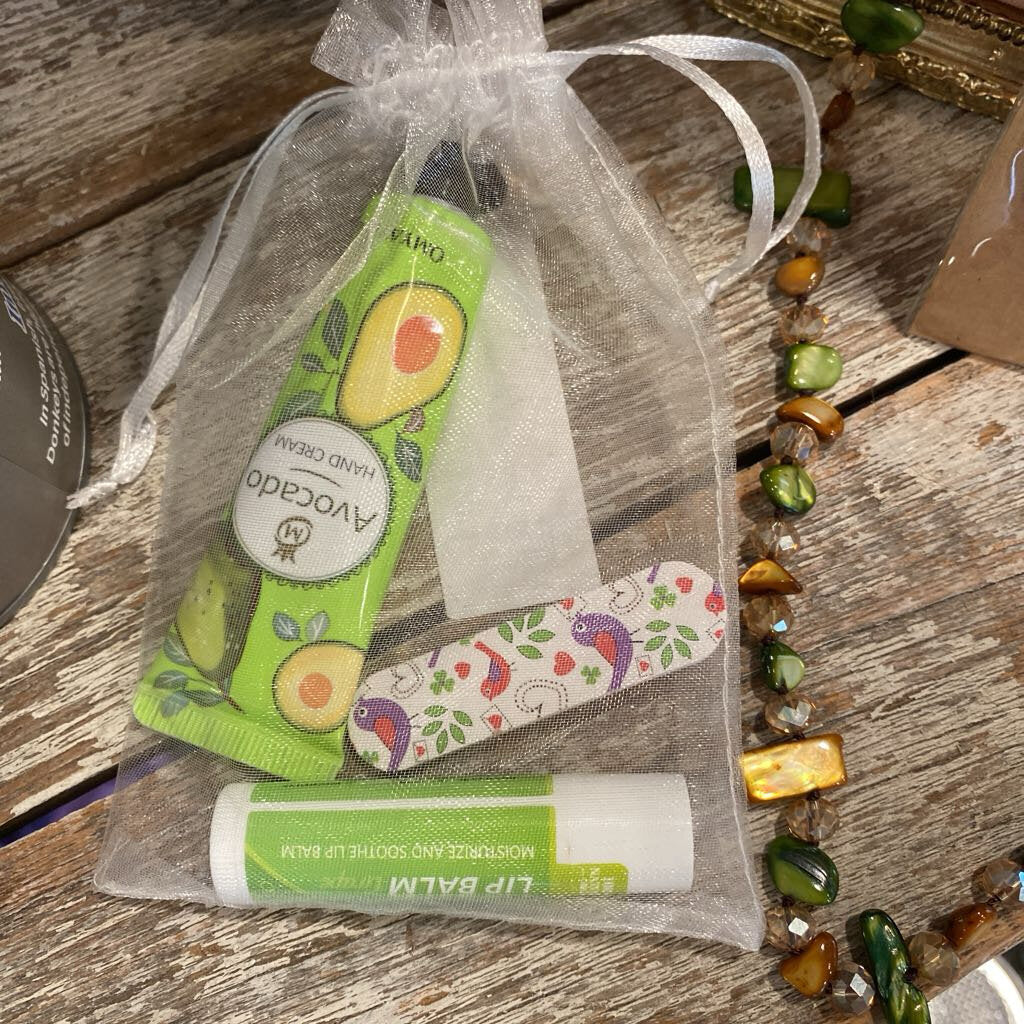Care Kit, Lotion/Lip Balm/File