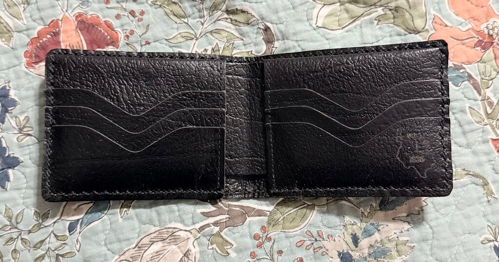 Alligator Embossed Leather Bifold Wallet