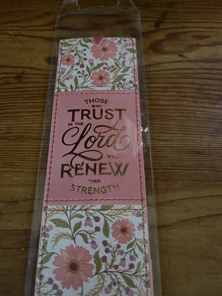 PINK FLORAL FAUX LEATHER BOOKMARK