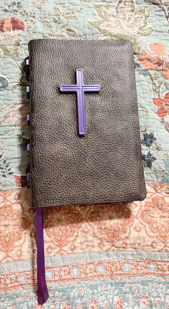 Pebble Grain Cowhide/3D Print Bible rebind with lambskin lining of a Thomas Nelson Single Column KJV