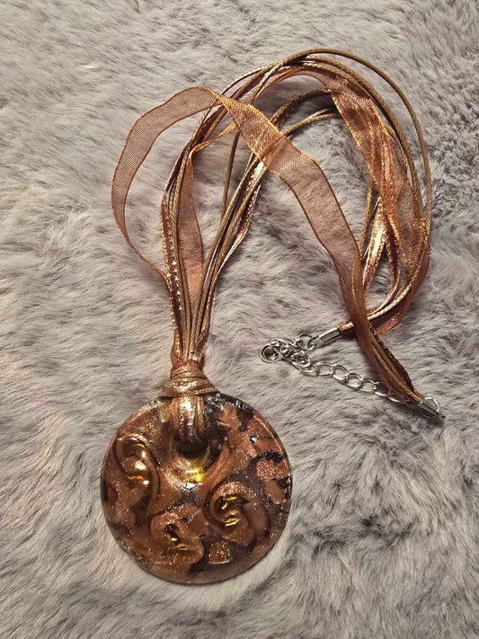 Brn Glass Necklace