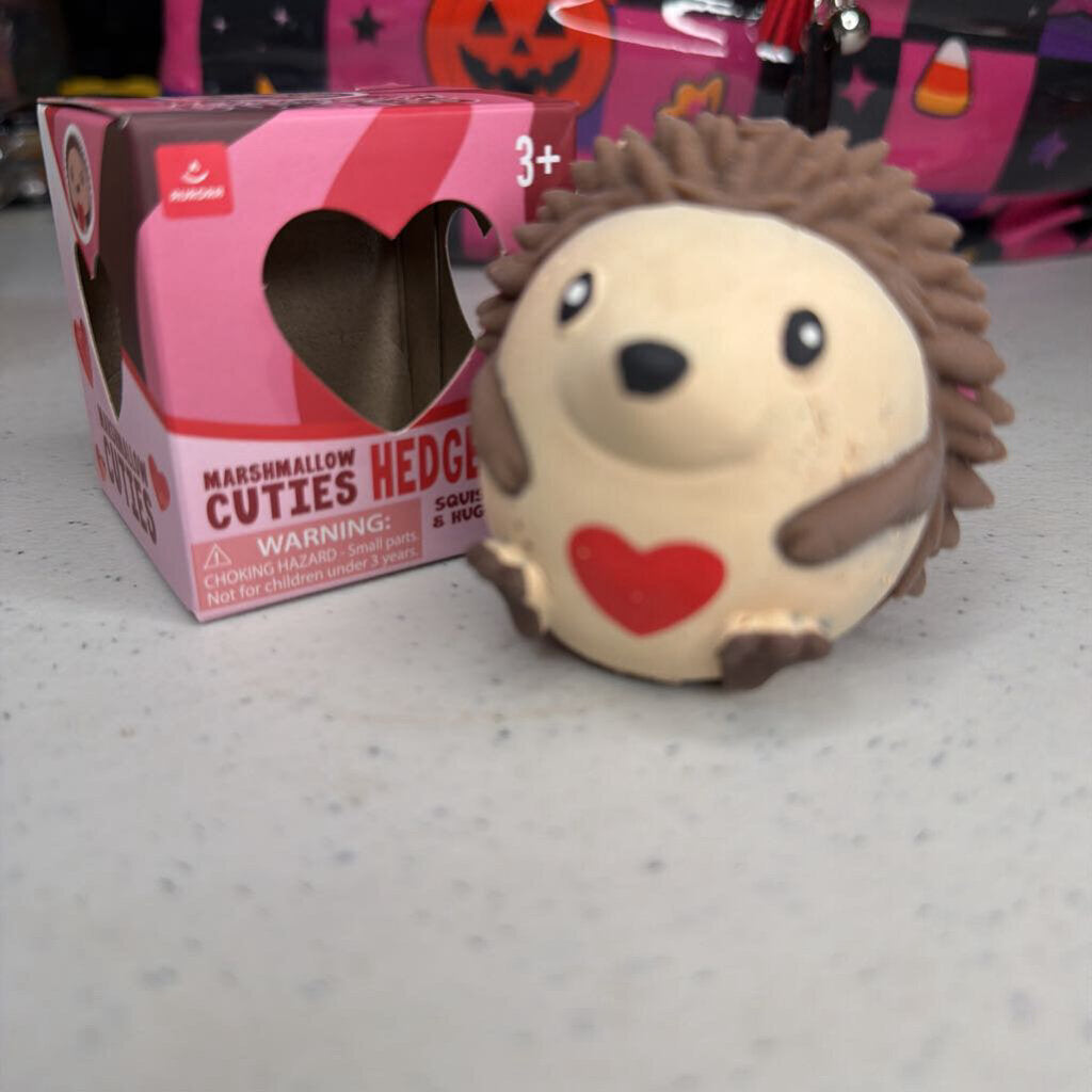 Aurora -hEDGEHOG MARSHMELLOW SQUEEZE